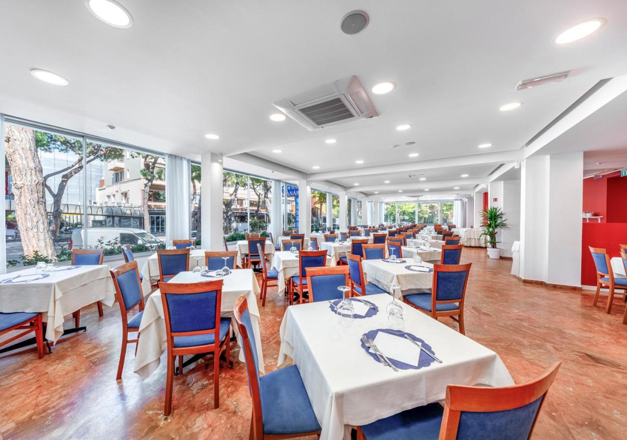 Hotel Zanarini In Centro A Riccione Zewnętrze zdjęcie