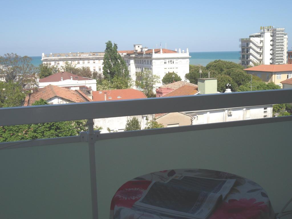 Hotel Zanarini In Centro A Riccione Zewnętrze zdjęcie