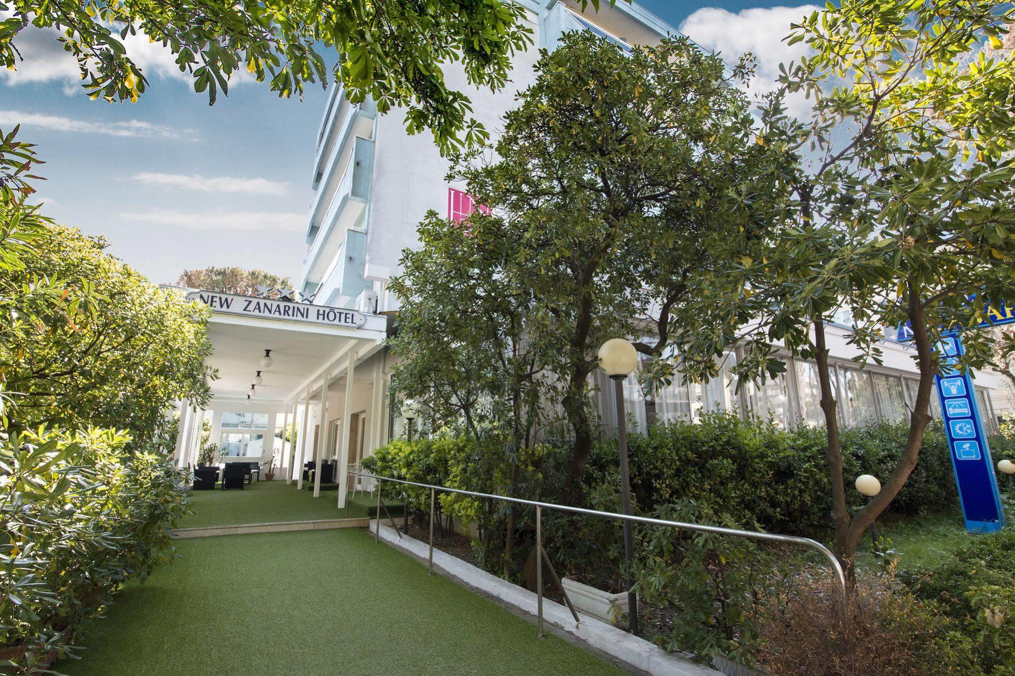 Hotel Zanarini In Centro A Riccione Zewnętrze zdjęcie