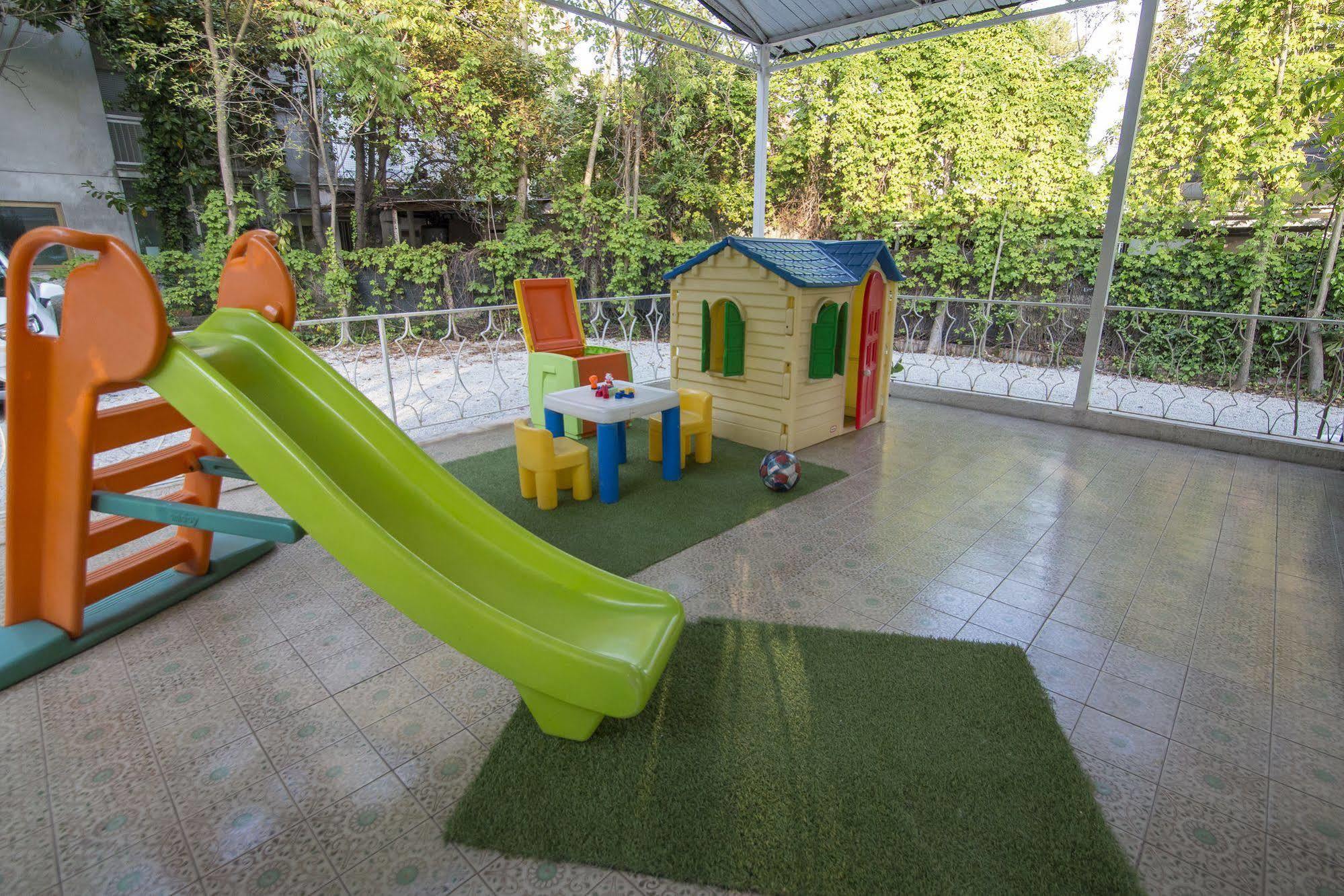 Hotel Zanarini In Centro A Riccione Zewnętrze zdjęcie